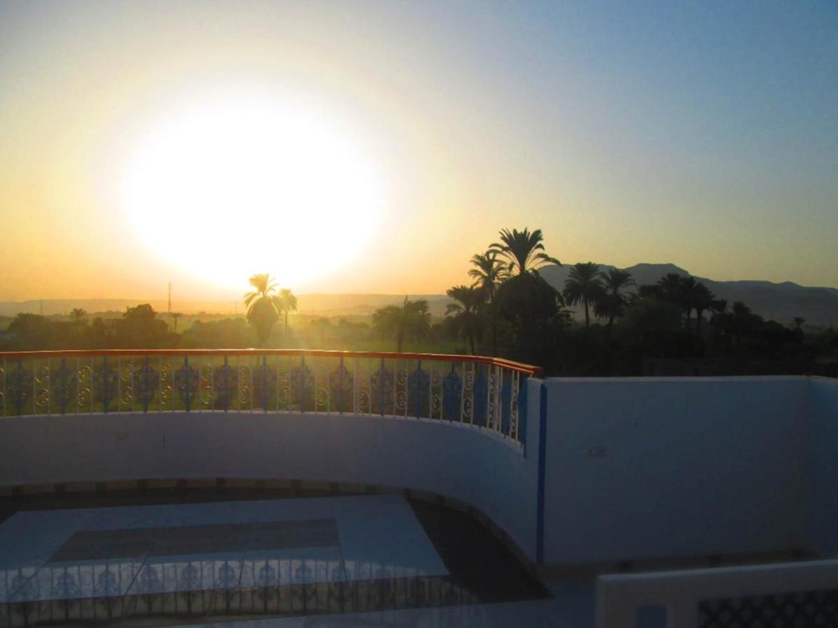 Moon Valley Apartments Luxor Esterno foto
